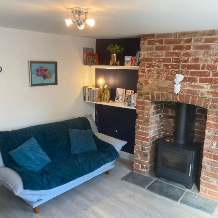 Woodbridge - Cosy Little 2-Bed Cottage Екстериор снимка
